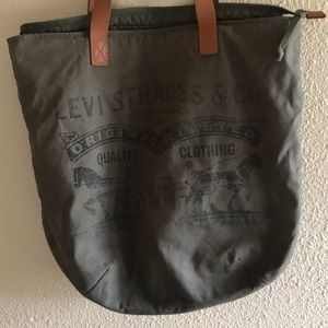 Levi’s tote